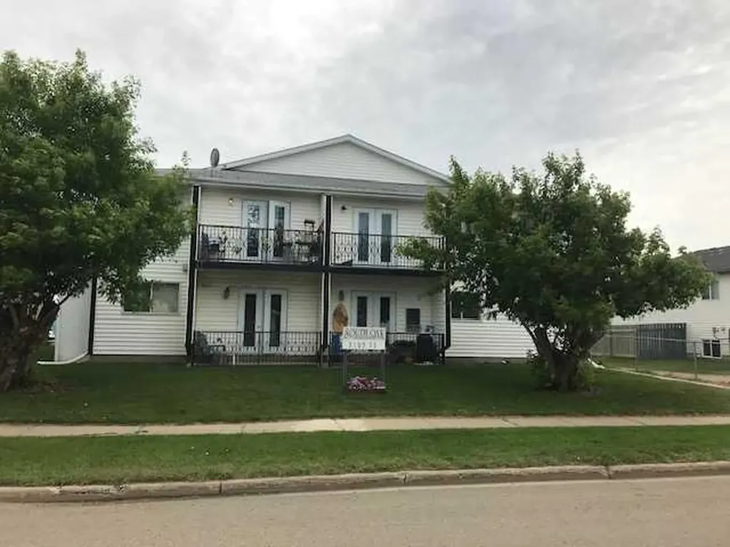 Lloydminster AB, 3105 51 Avenue, Unit 1-8