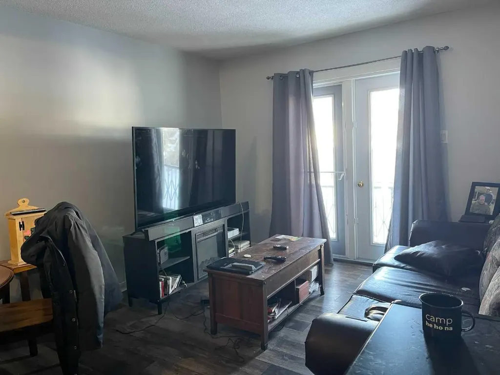 3105 51 Avenue Lloydminster AB T9V 1H9