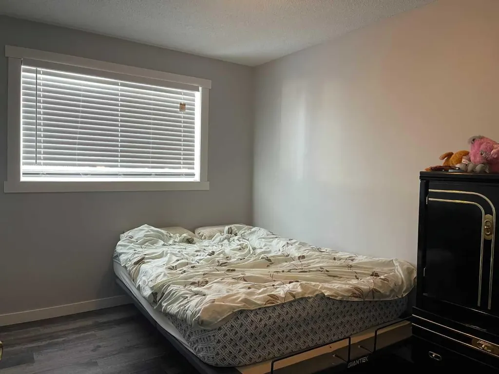 3105 51 Avenue Lloydminster AB T9V 1H9
