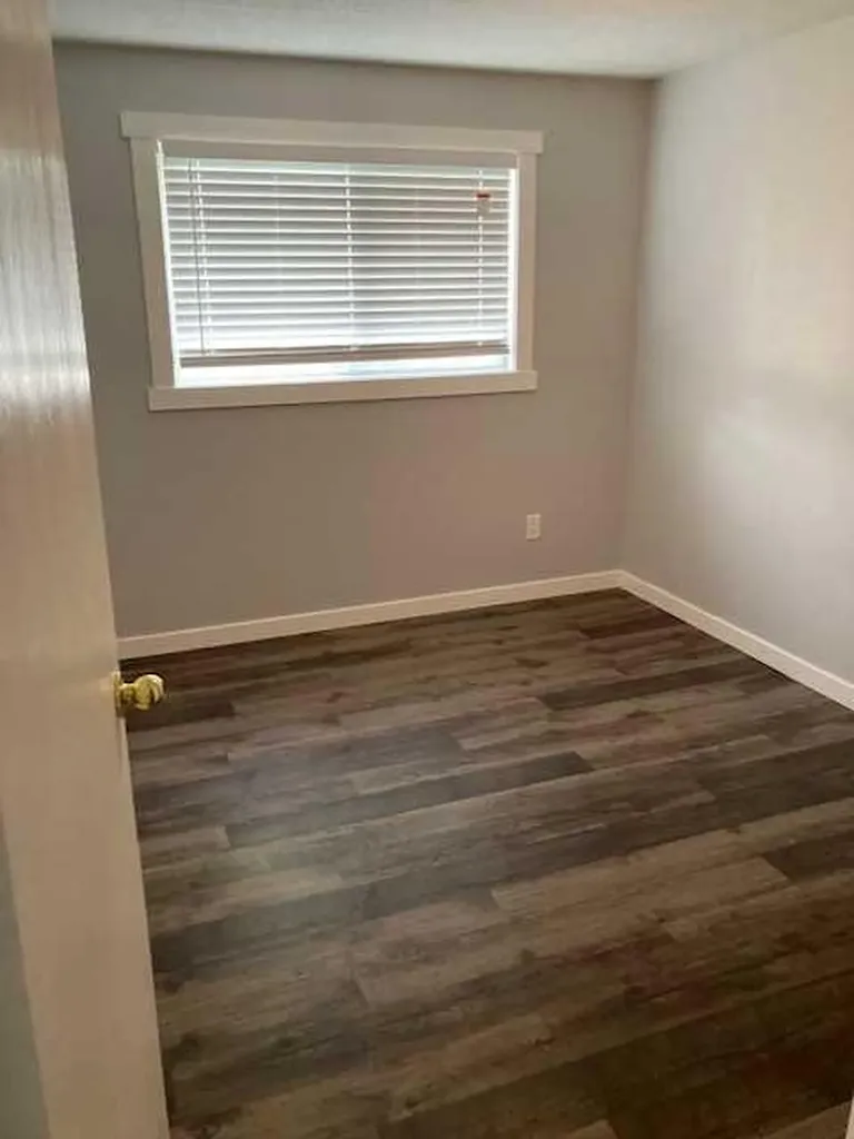 3105 51 Avenue Lloydminster AB T9V 1H9