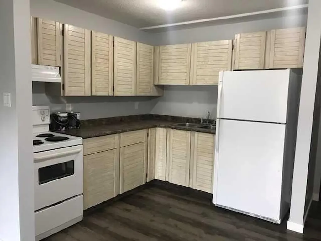 3105 51 Avenue Lloydminster AB T9V 1H9