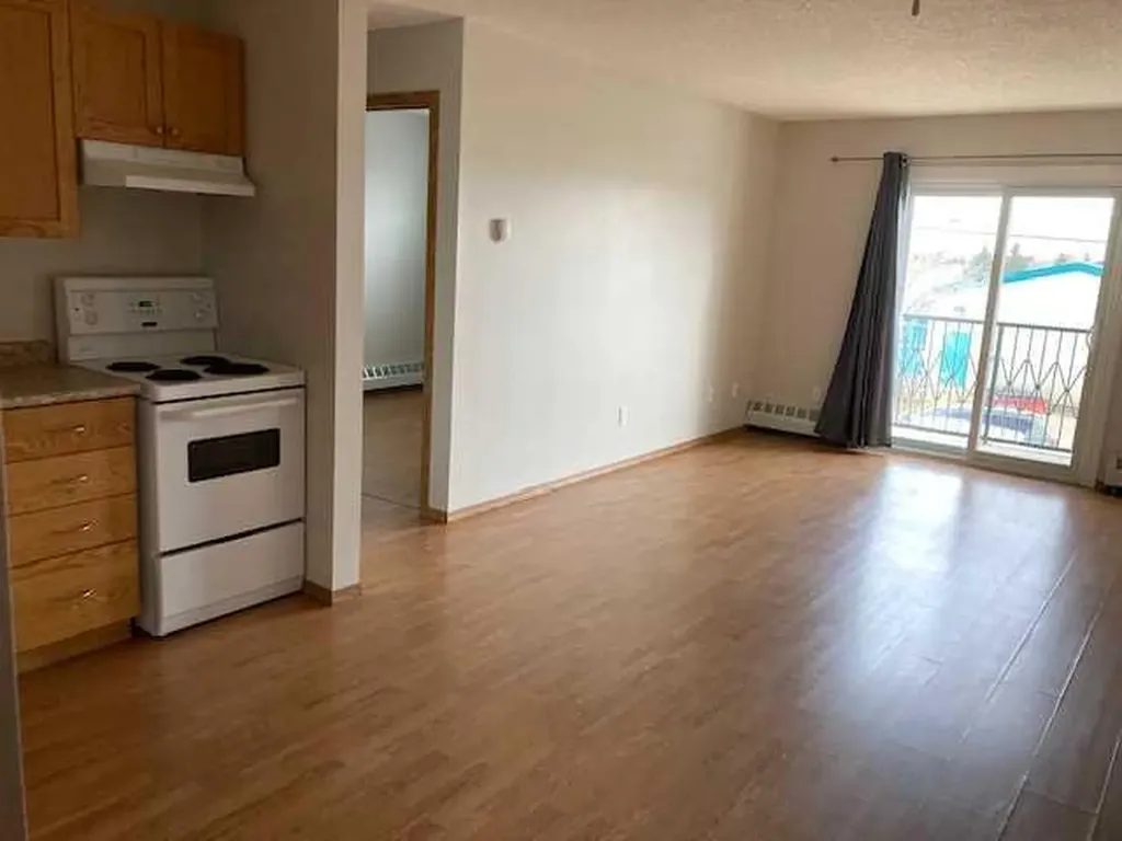 3105 51 Avenue Lloydminster AB T9V 1H9