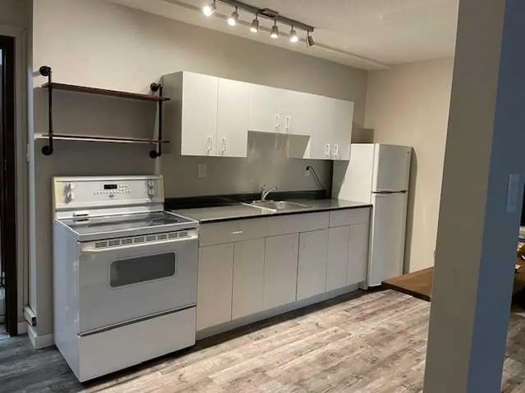 3105 51 Avenue Lloydminster AB T9V 1H9