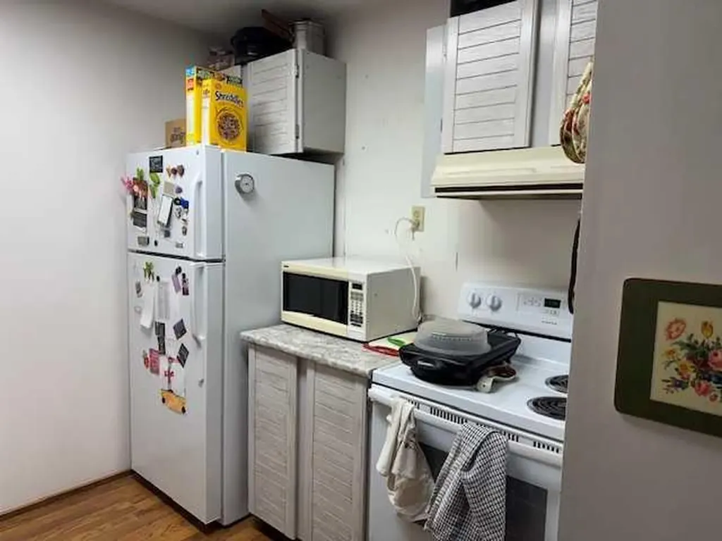 3105 51 Avenue Lloydminster AB T9V 1H9