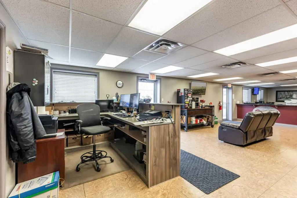 81 Brier Estates Way NW Medicine Hat AB T1C0B2