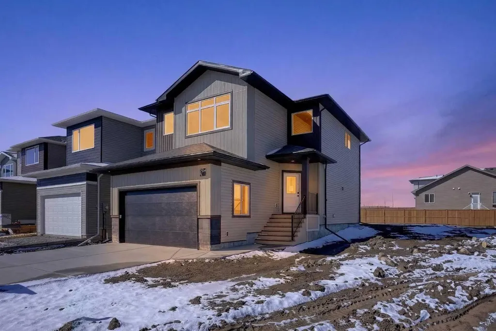 2514 44 Street S Lethbridge AB T1K 8L6