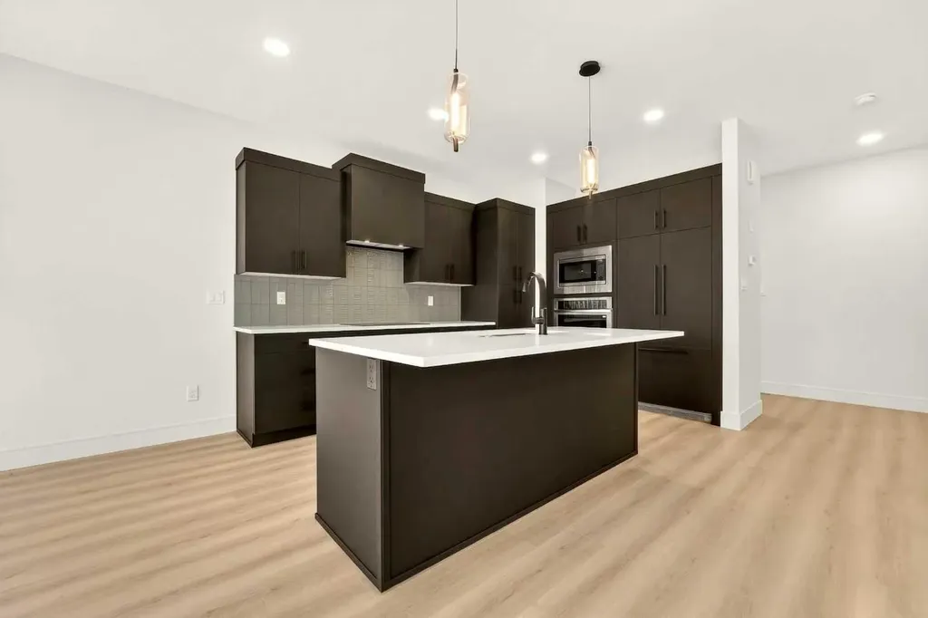 2514 44 Street S Lethbridge AB T1K 8L6