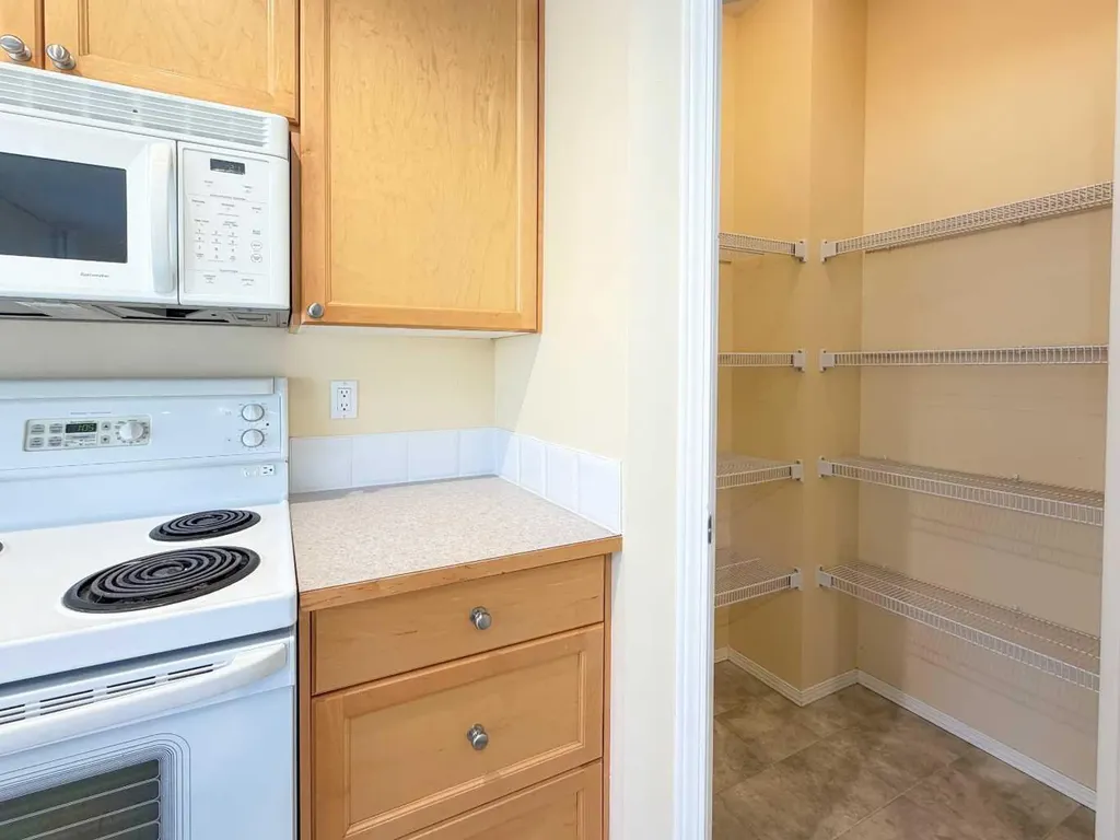 21 Panamount Hill NW Calgary AB T3K5R8