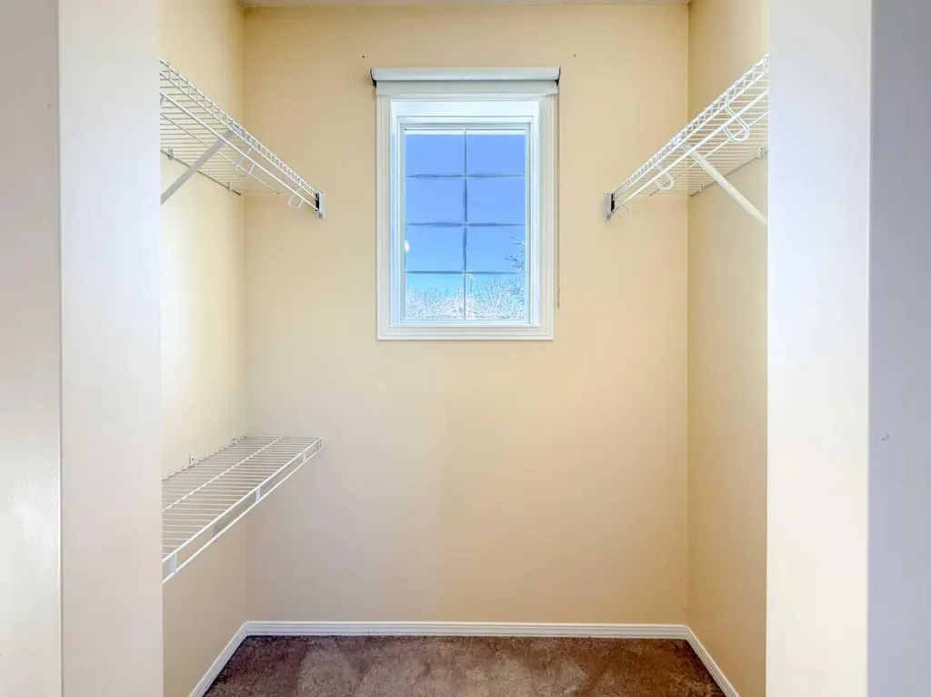 21 Panamount Hill NW Calgary AB T3K5R8