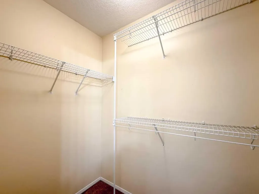 21 Panamount Hill NW Calgary AB T3K5R8