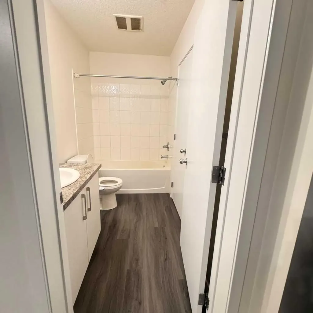 4641 128 Avenue NE Calgary AB T3N 1T3