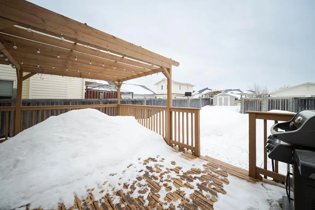 269 Smallwood Street Fort Mcmurray AB T9K 2L4