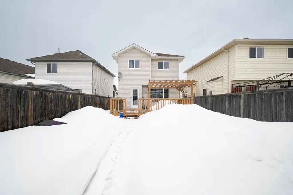 269 Smallwood Street Fort Mcmurray AB T9K 2L4
