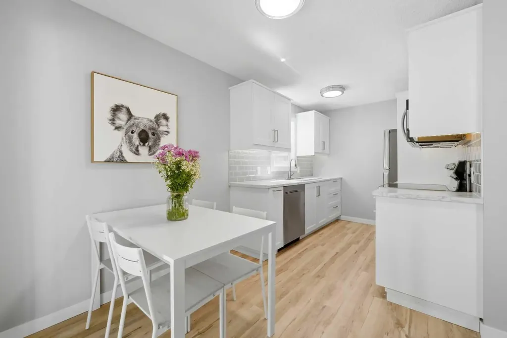 6 Mckernan Place SE Calgary AB T2Z 1T1