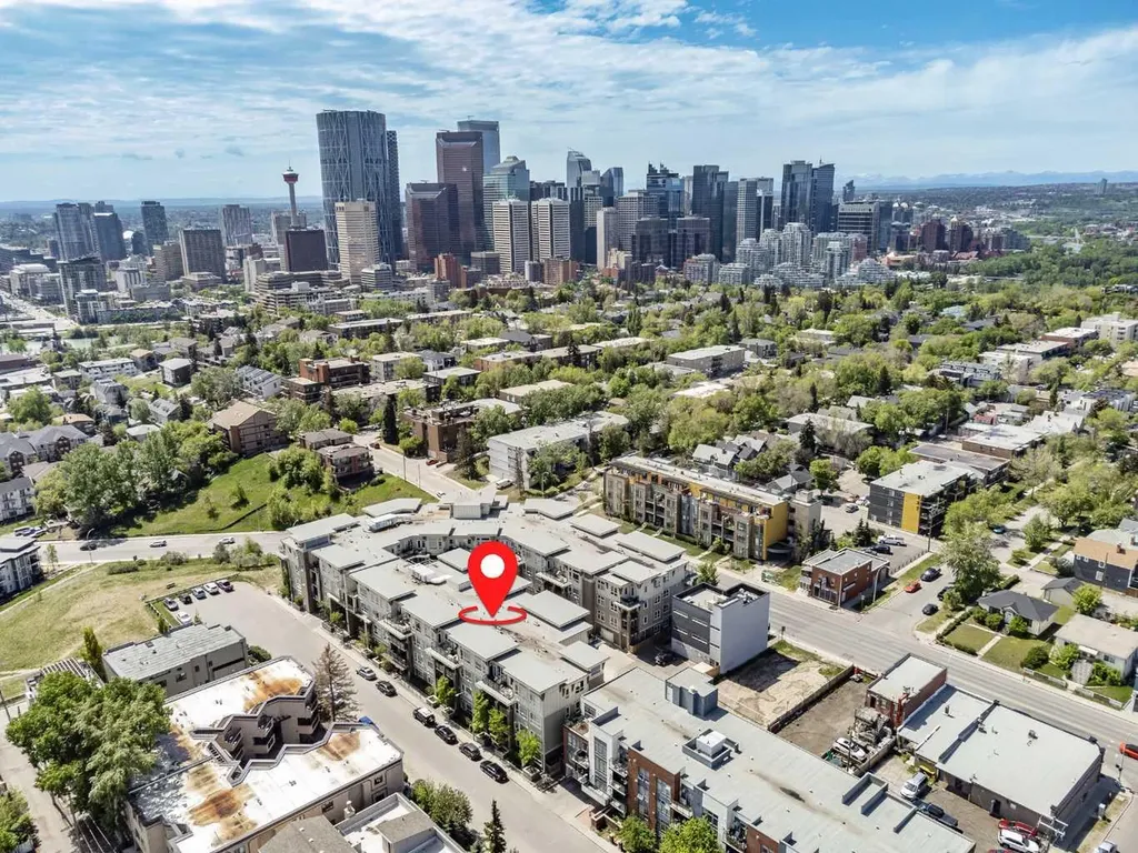721 4 Street NE Calgary AB T2E 3S7