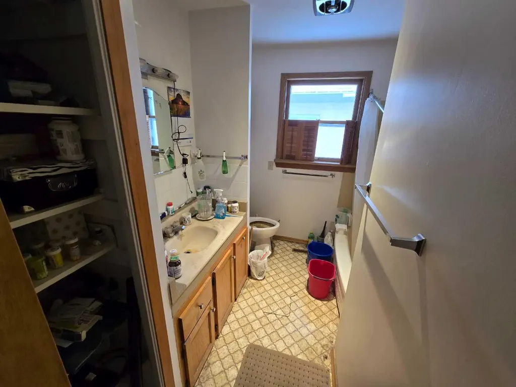 10714 101 Street Peace River AB T8S 1L1