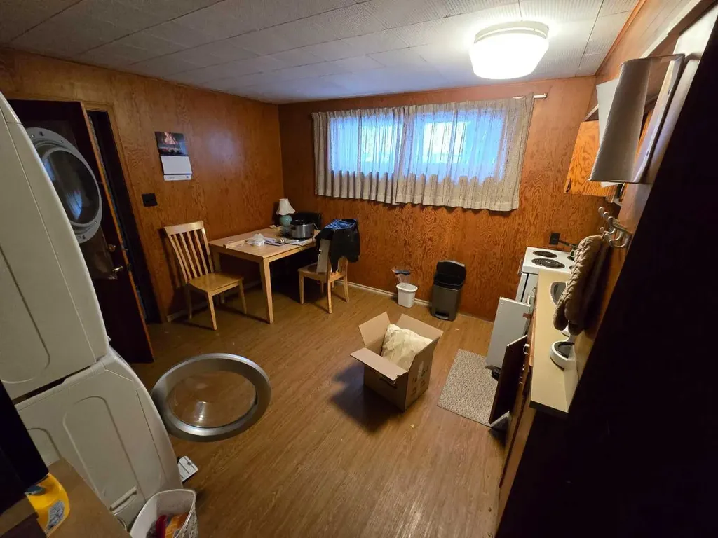 10714 101 Street Peace River AB T8S 1L1
