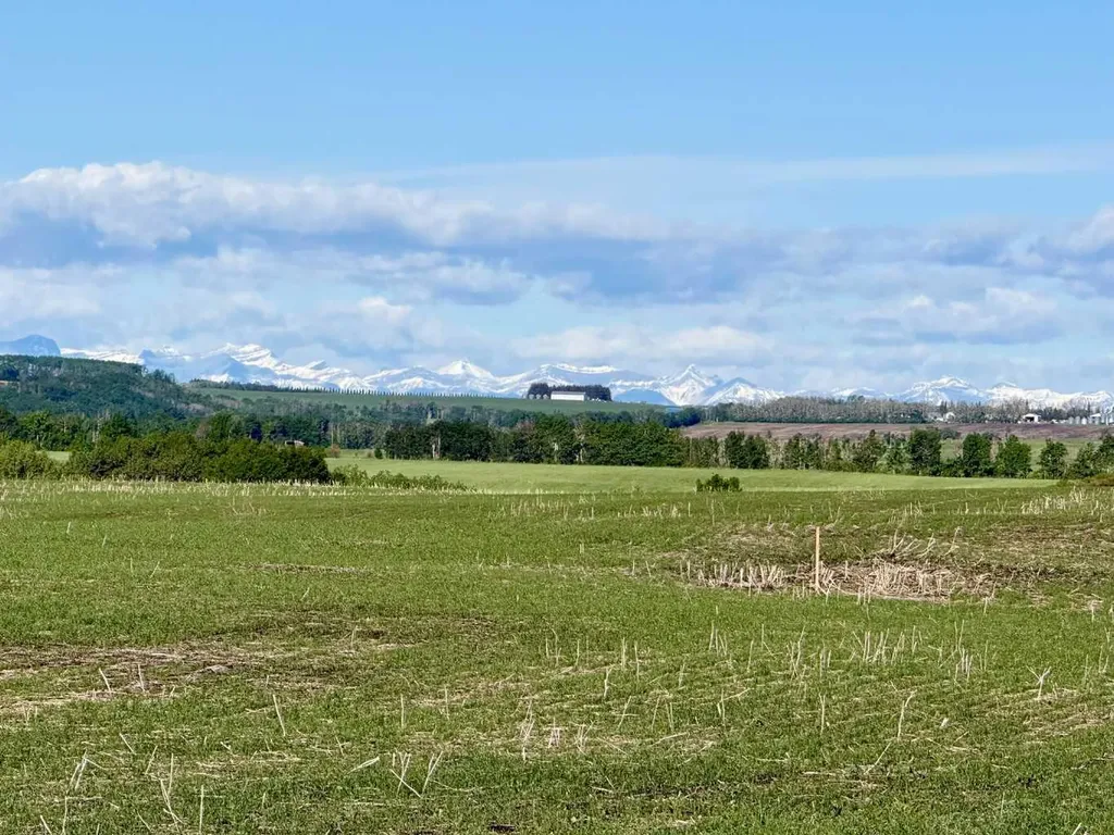 30440 Range Road 35 Rural Mountain View County AB T0M 0R0