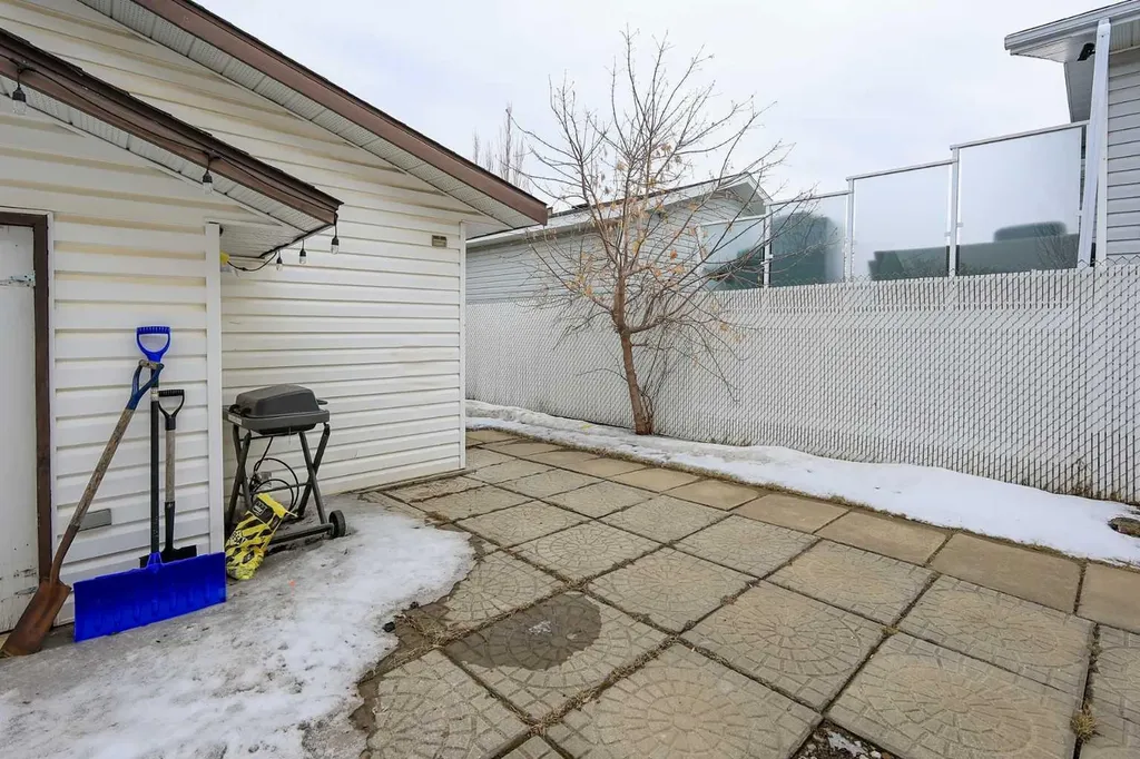 56 Elder Street Red Deer AB T4R 2C6
