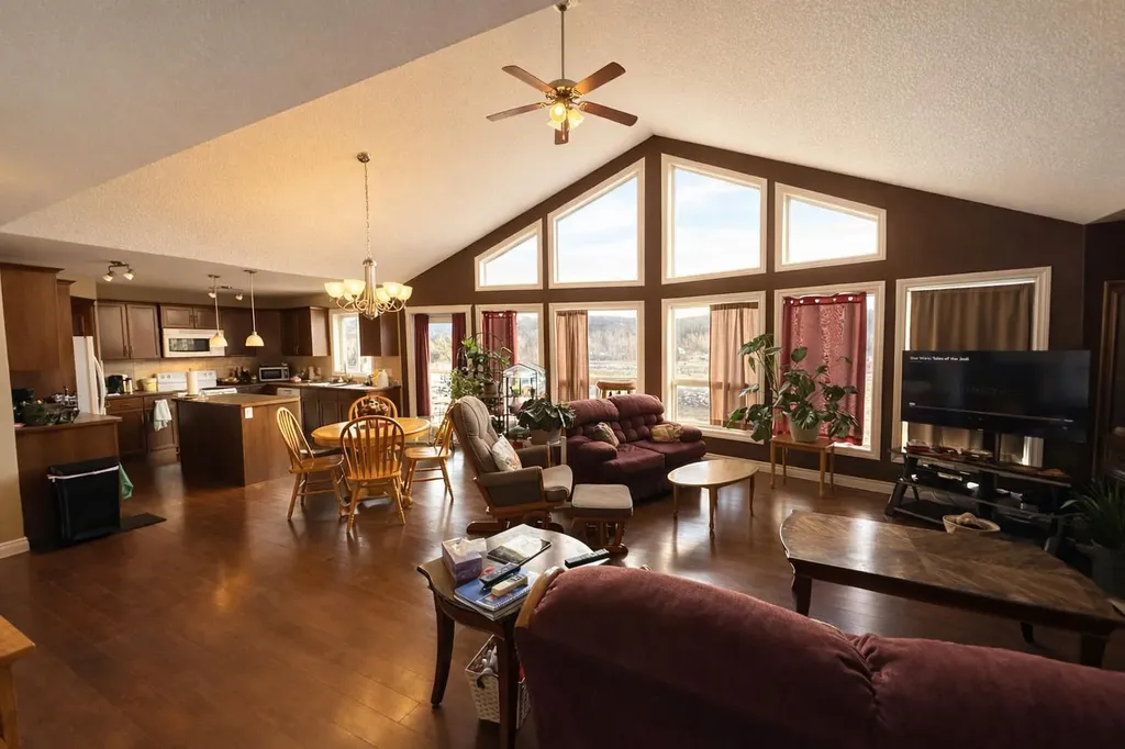 8526 16 Avenue Coleman AB T0K 0M0