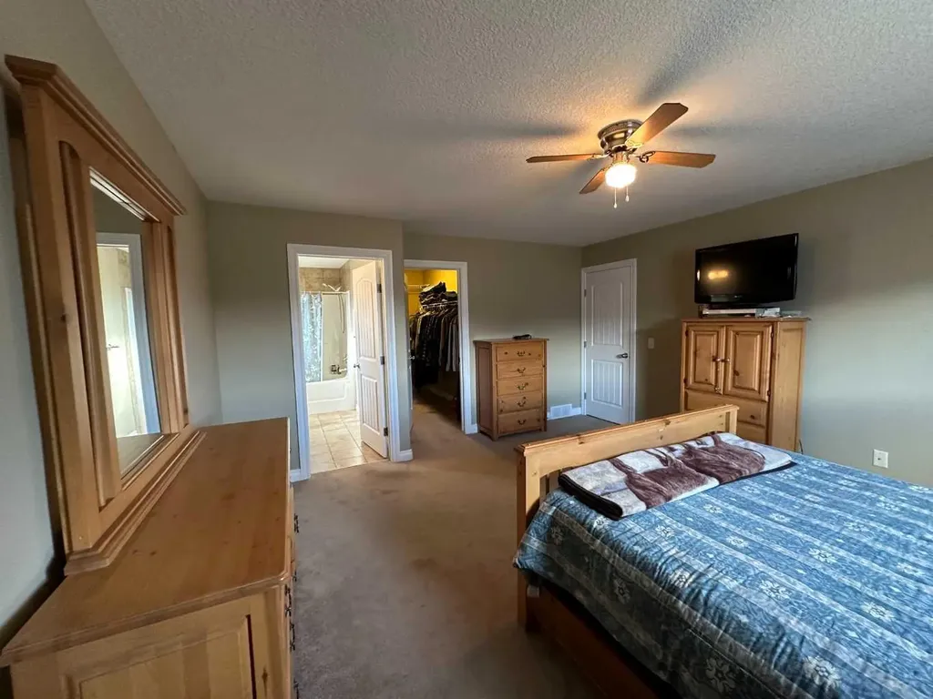 8526 16 Avenue Coleman AB T0K 0M0