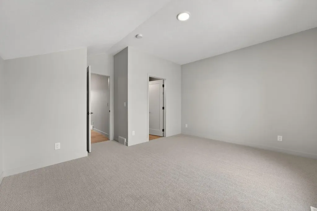 645 53 Avenue SW Calgary AB T2V0C2
