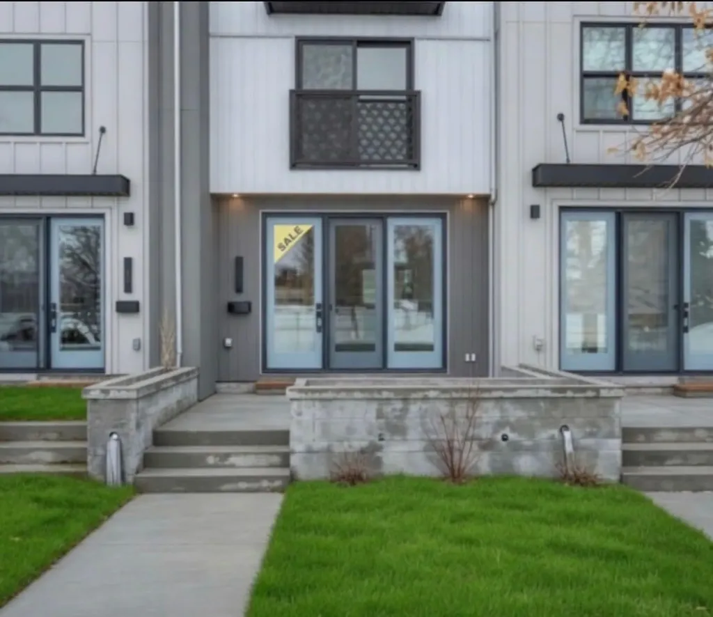 645 53 Avenue SW Calgary AB T2V0C2