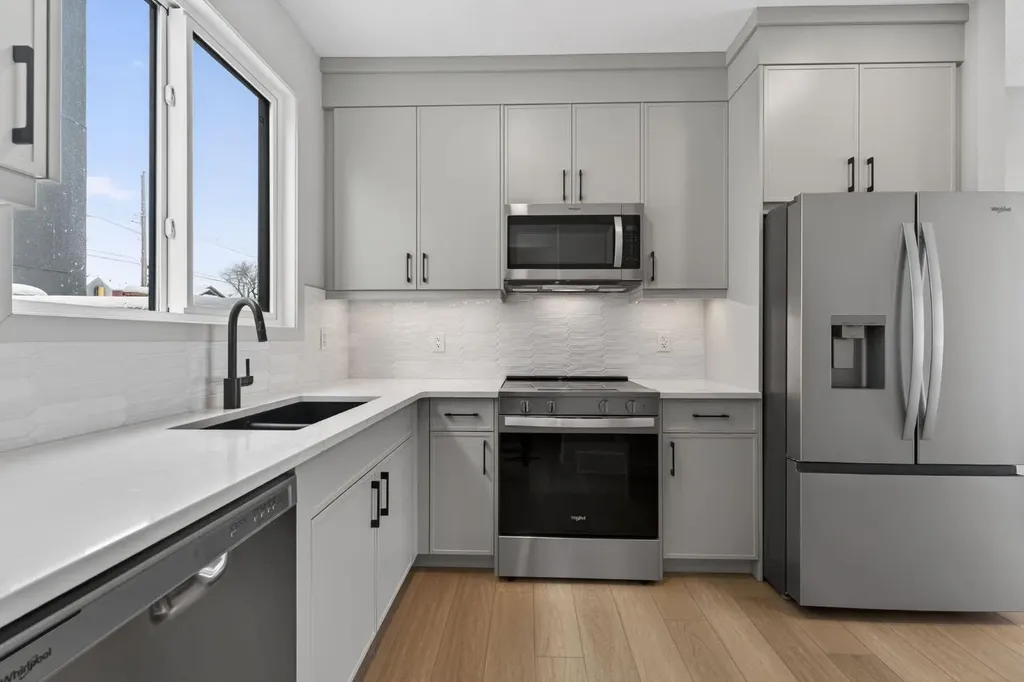 645 53 Avenue SW Calgary AB T2V0C2