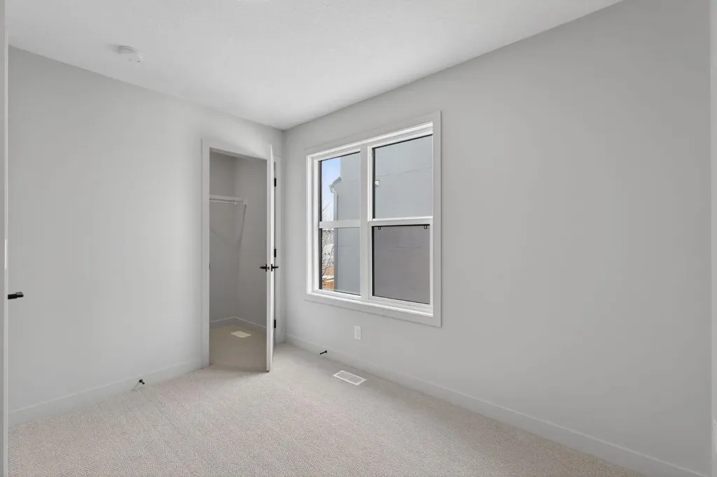 645 53 Avenue SW Calgary AB T2V0C2