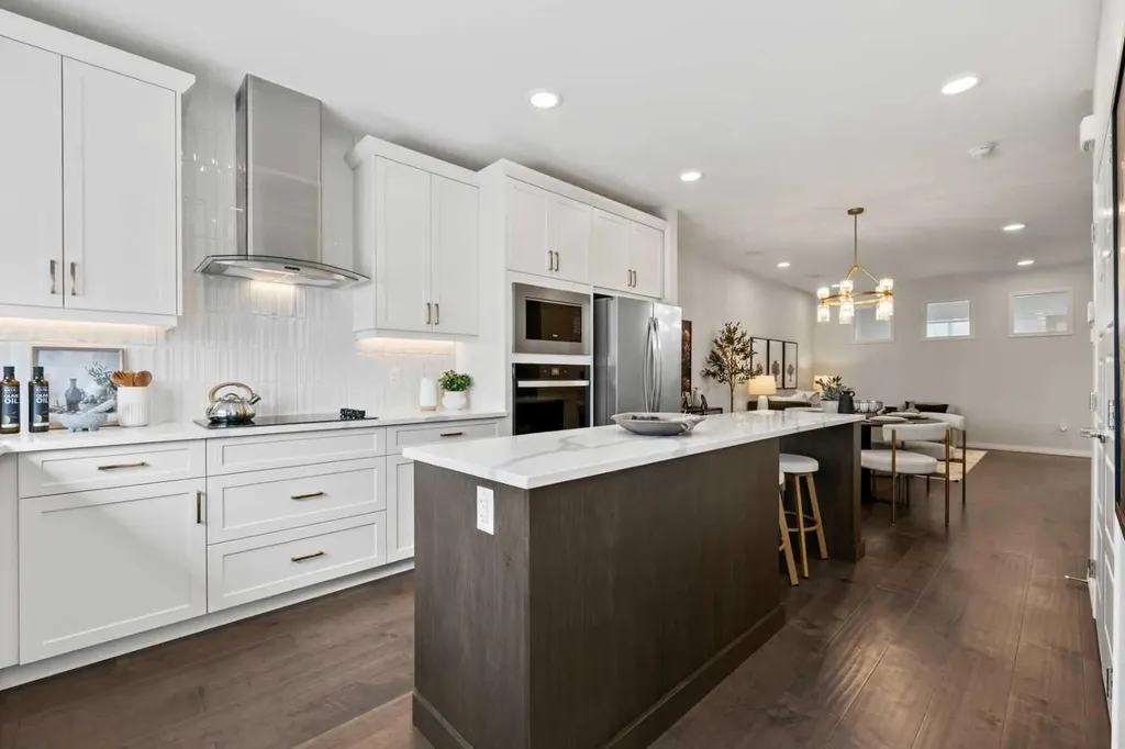 135 Huxland Road NE Calgary AB T2A 5Z9