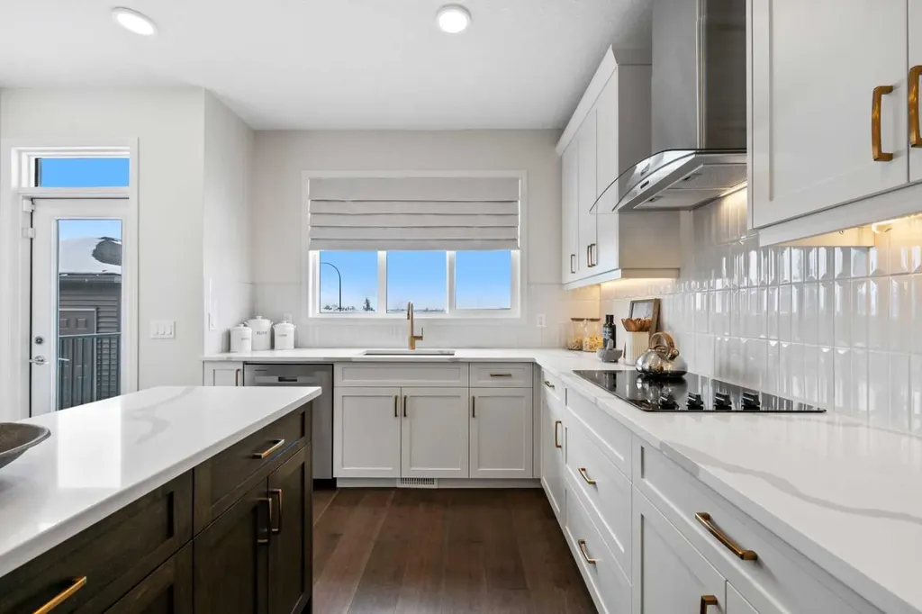 135 Huxland Road NE Calgary AB T2A 5Z9