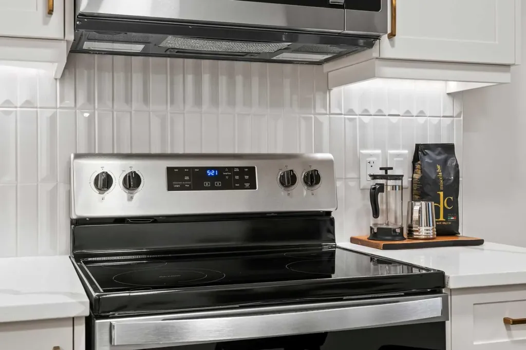 135 Huxland Road NE Calgary AB T2A 5Z9