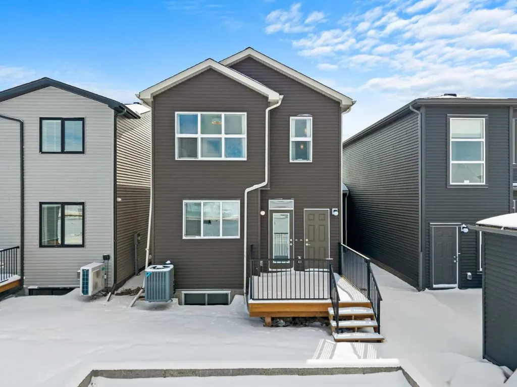 135 Huxland Road NE Calgary AB T2A 5Z9