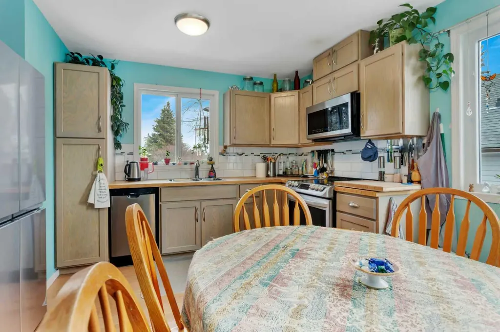 6749 59 Avenue Red Deer AB T4P 1B1