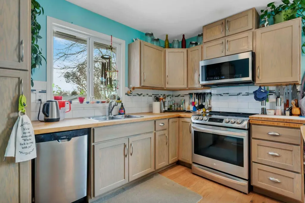 6749 59 Avenue Red Deer AB T4P 1B1
