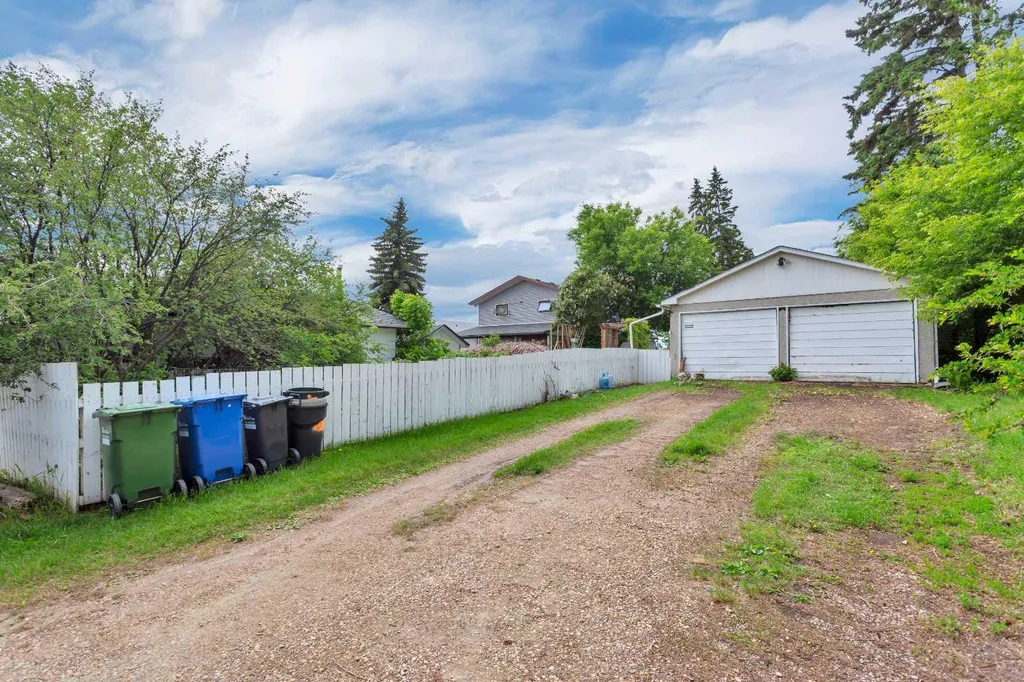 6749 59 Avenue Red Deer AB T4P 1B1