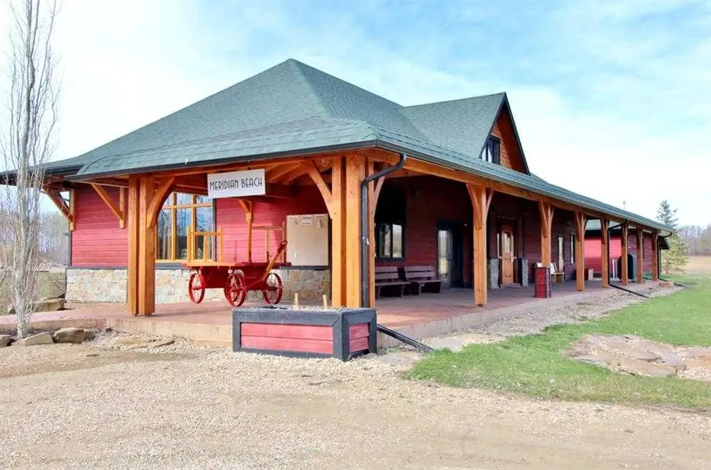 200 Canal Street Rural Ponoka County AB T4L 2N3
