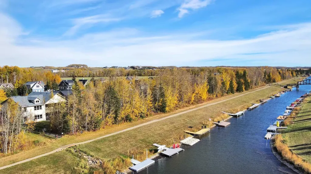 200 Canal Street Rural Ponoka County AB T4L 2N3