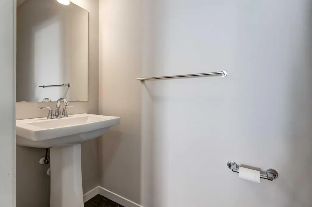 70 Howse Common NE Calgary AB T3P 0V3