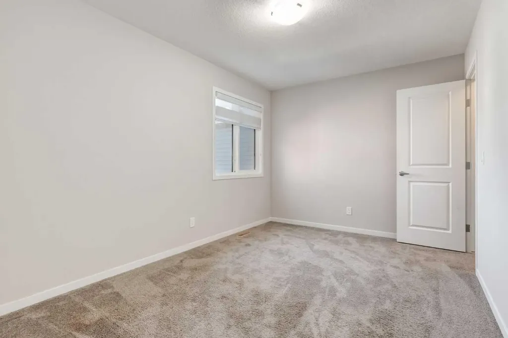 70 Howse Common NE Calgary AB T3P 0V3