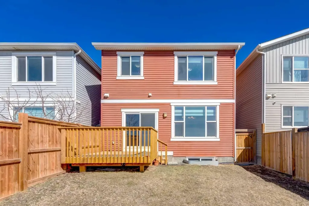 70 Howse Common NE Calgary AB T3P 0V3
