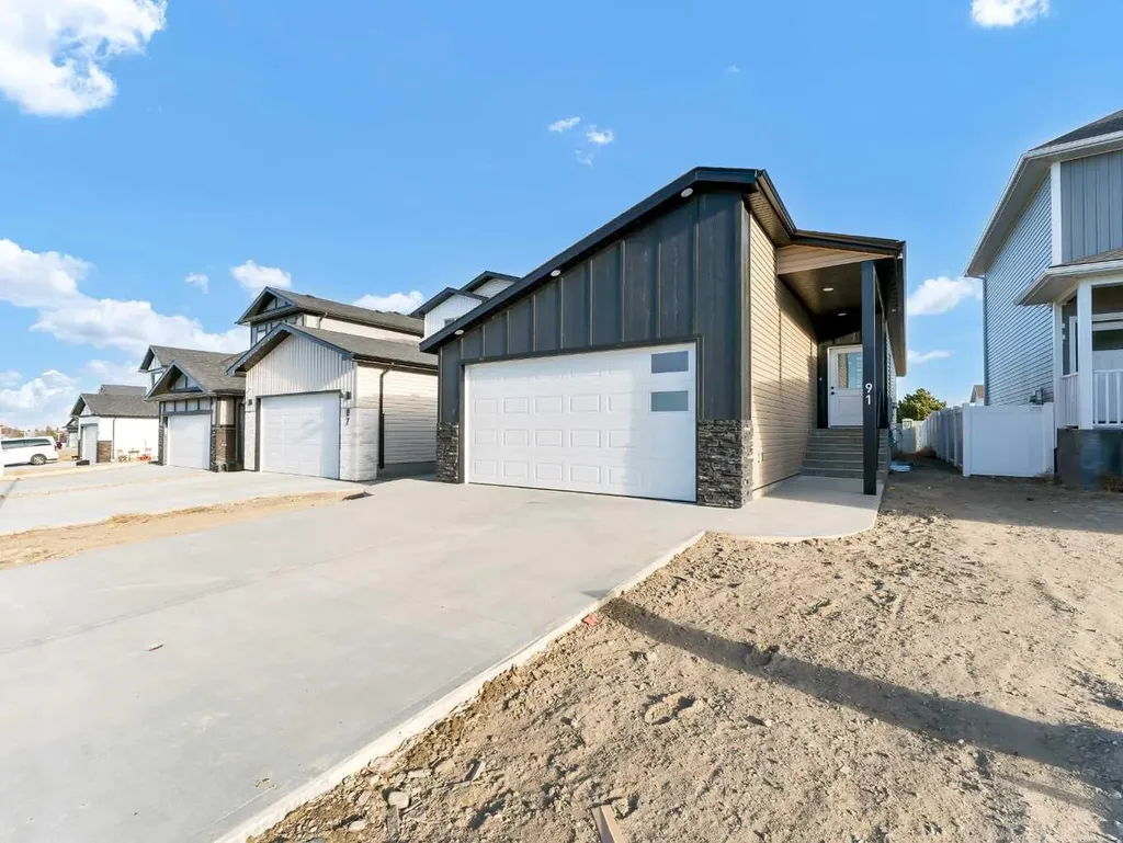 91 Sierra Road SW Medicine Hat AB T1B 4Y6