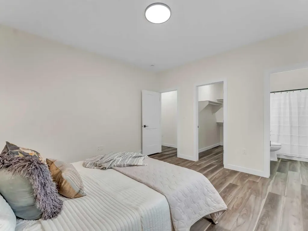 91 Sierra Road SW Medicine Hat AB T1B 4Y6
