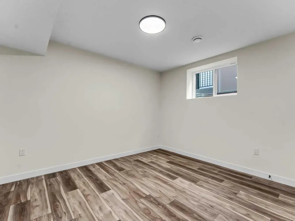 91 Sierra Road SW Medicine Hat AB T1B 4Y6