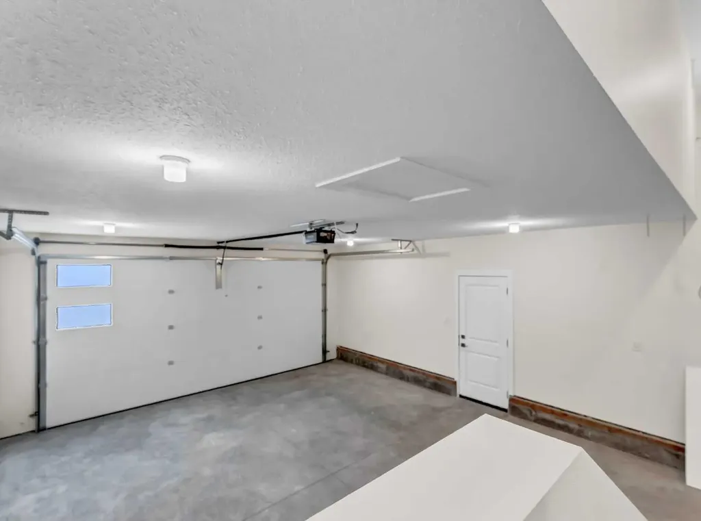 91 Sierra Road SW Medicine Hat AB T1B 4Y6
