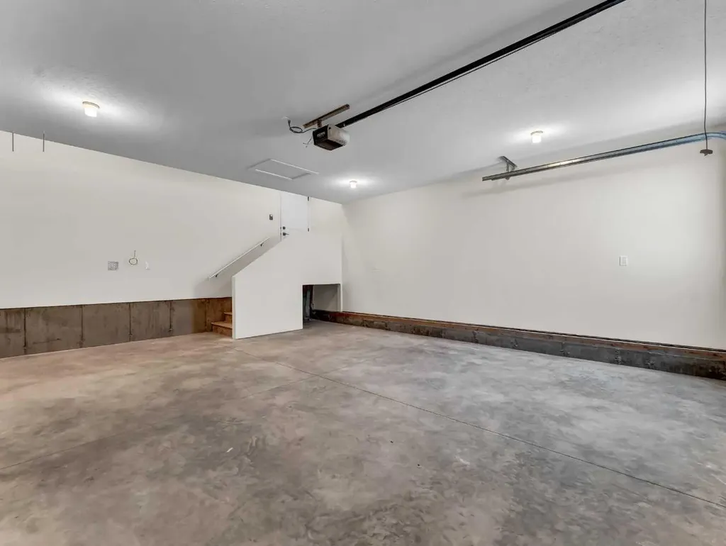 91 Sierra Road SW Medicine Hat AB T1B 4Y6