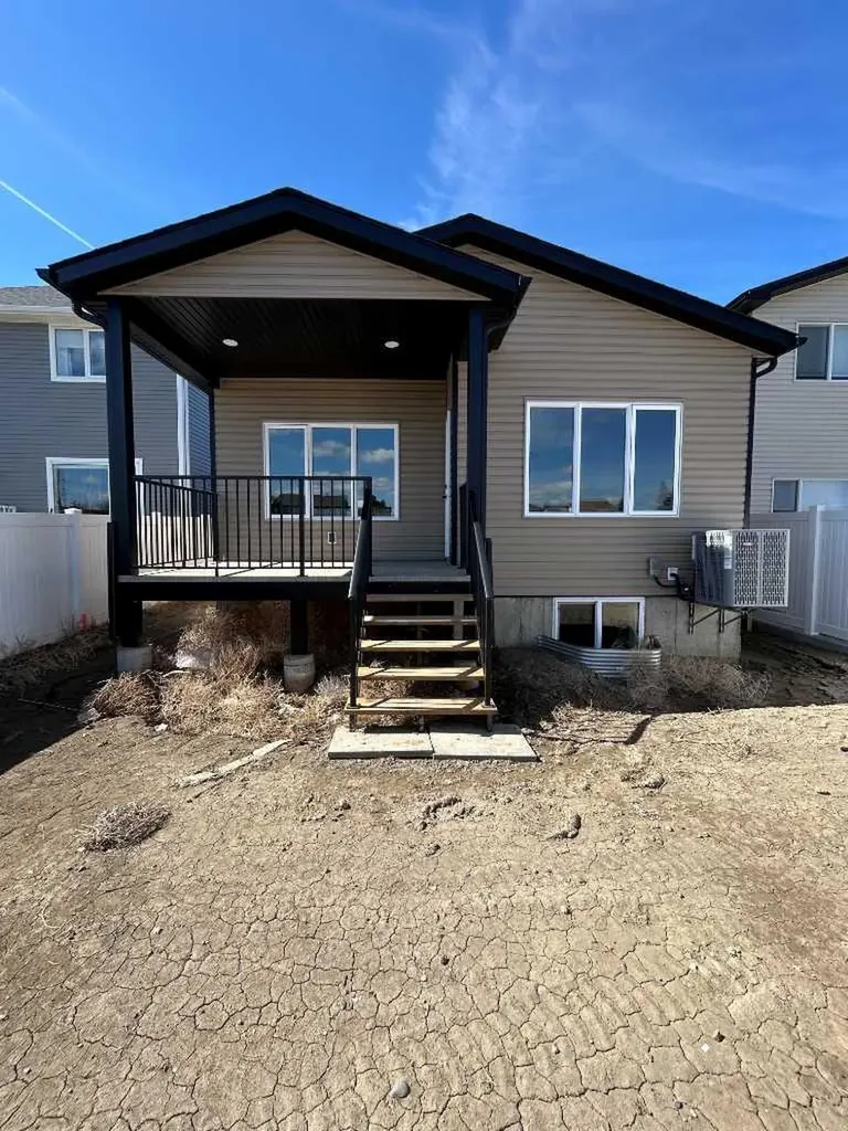 91 Sierra Road SW Medicine Hat AB T1B 4Y6