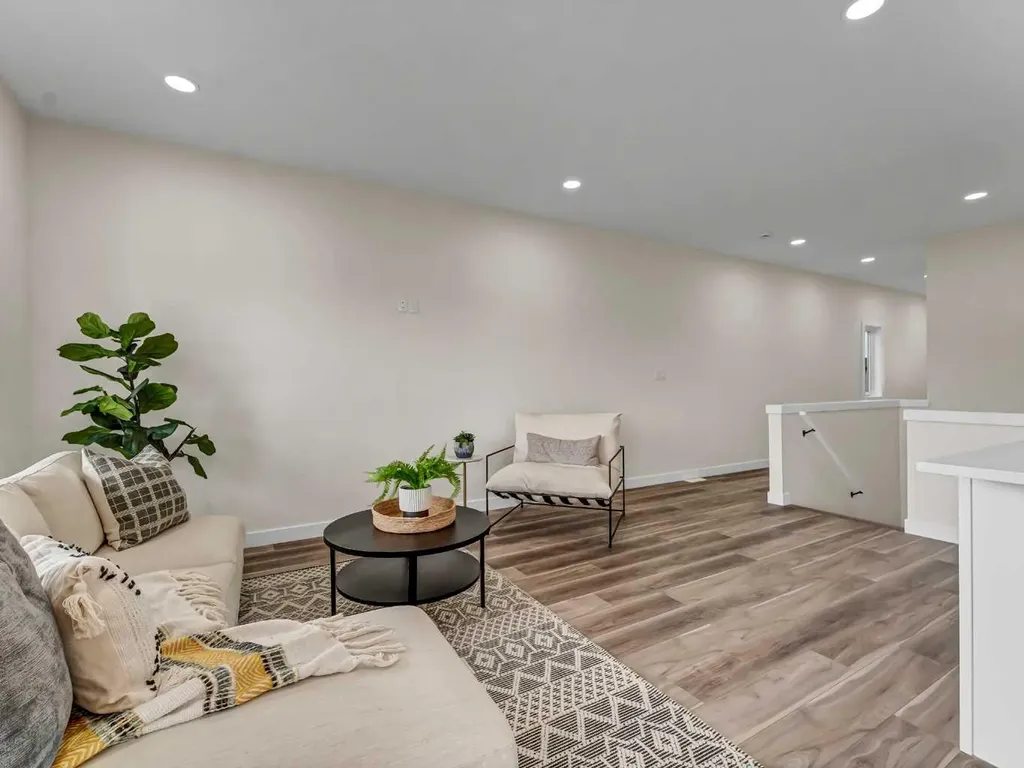 91 Sierra Road SW Medicine Hat AB T1B 4Y6