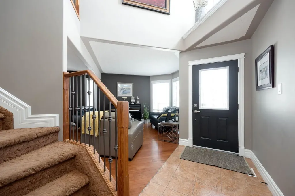 327 Williams Drive Fort Mcmurray AB T9K2A9