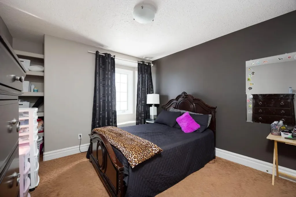 327 Williams Drive Fort Mcmurray AB T9K2A9
